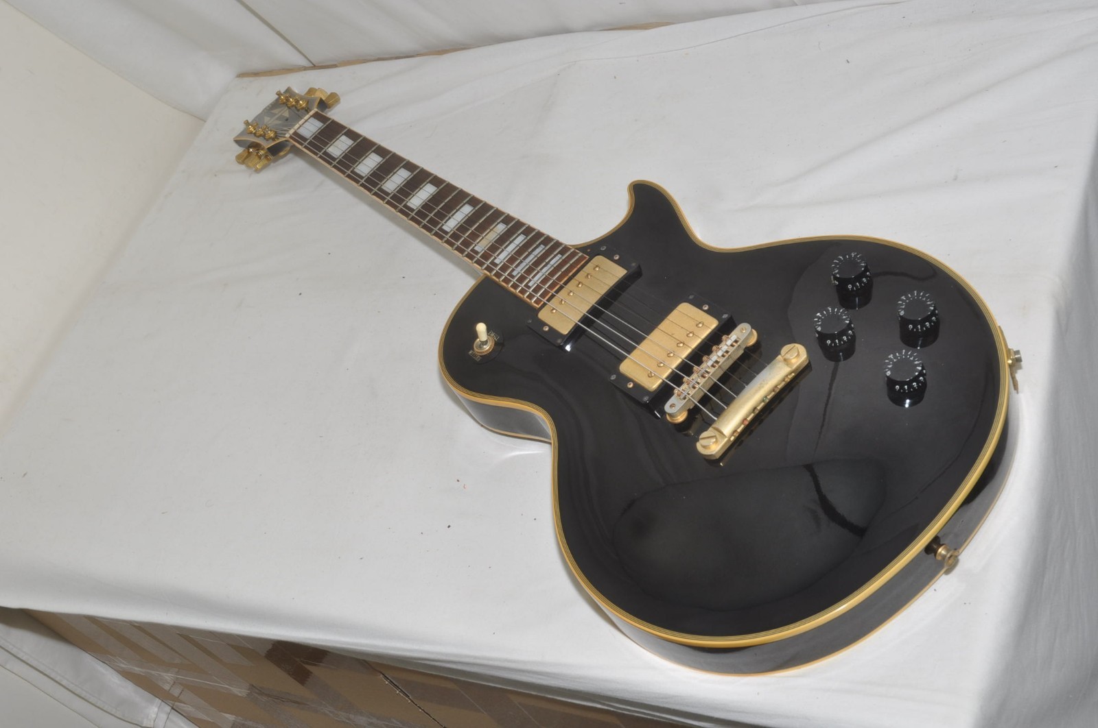 ORVILLE LPC-75  Les Paul Custom  Electric Guitar Ref. No 7891