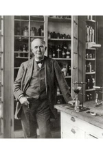 Photo:Thomas Alva Edison,1847-1931,in laboratory,beaker