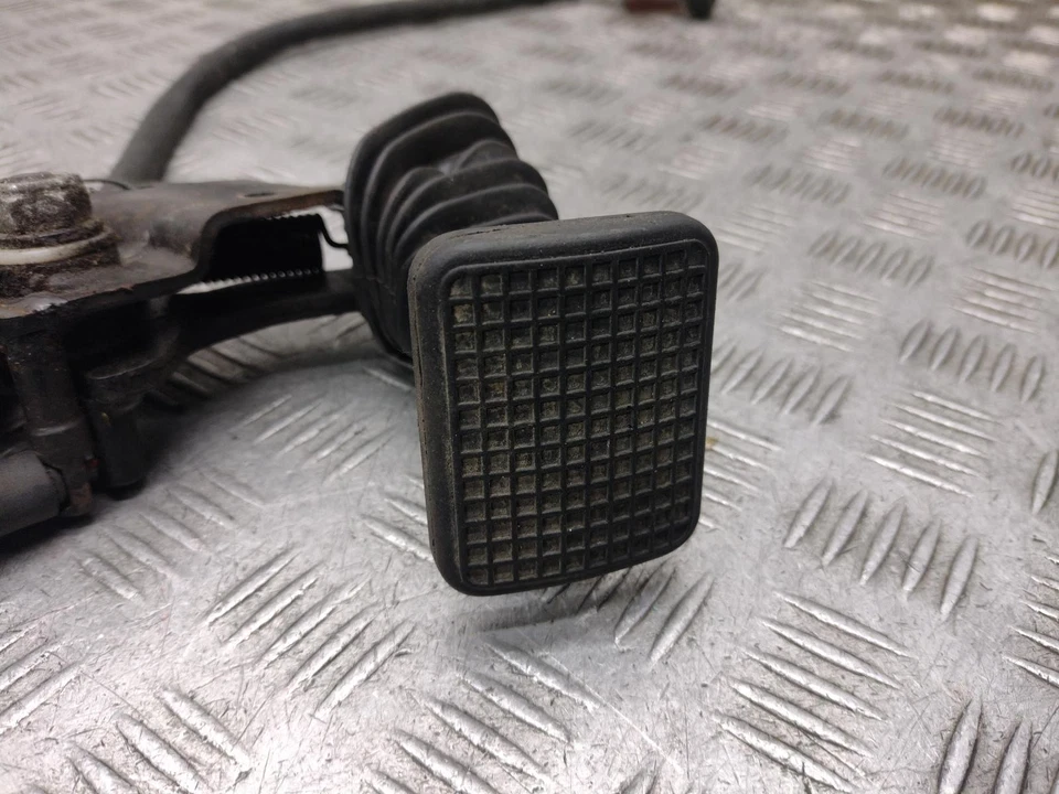 Piaggio MP3 300 LT 2012 MP3 300 Yourban LT ERL freno cilindro maestro Foto 3 de 4