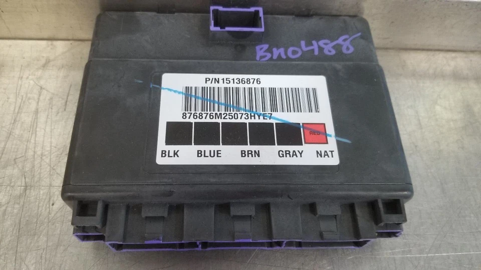 05 2005 GMC SIERRA 1500 BCM MÓDULO DE CONTROLE DE CORPO 15136876 - Imagem 3 de 4