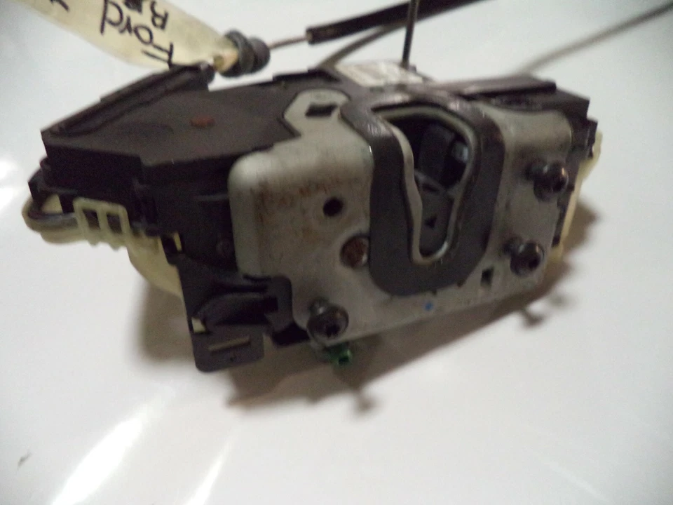 2009-2014 福特 TAURUS SHO-LINCOLN MKS 原始设备制造商后部右动力门锁激活器 — 第 4/4 张图片