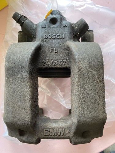 Original BMW  F30 F31 F34 F32  Bremssattel Bremssattelgehäuse vorne links