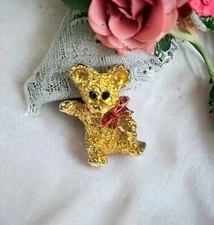 RARE VIntage R.J. Graziano "Tiny Pals"- 'High Five' Bear Brooch Pin 1997 