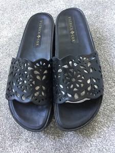 black platform sliders