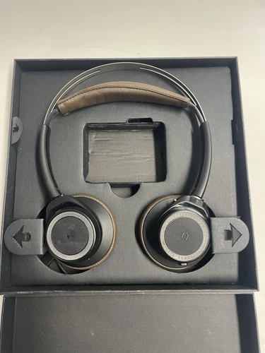 Auriculares inalámbricos Bluetooth Plantronics Backbeat Sense de cuero marrón - Imagen 2 de 3