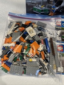 LEGO City NEW 4x4 Ambulance #40582 And Used Garbage Truck #60118