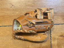 WILSON GEORGE BRETT YOUTH MODEL A2295 BASEBALL GLOVE