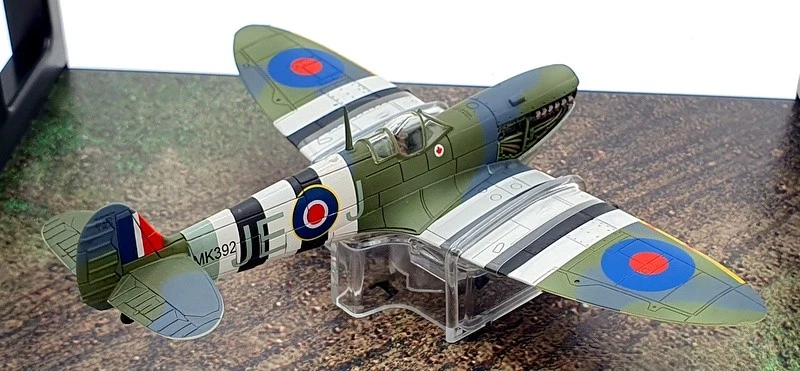 Forces Of Valor 1/72 Scale FOV-812005C - British Supermarine Spitfire MK.IX - Image 2 of 4