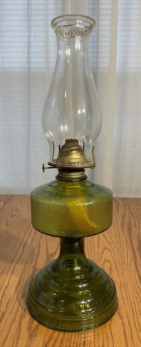 Antique Eagle Green Kerosene Oil Lamp Plume and Atwood Co Antique Eagle Green Kerosene Oil Lamp Plume and Atwood Co