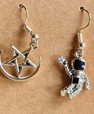 Silver-Tone Astronaut / Moon Stars Dangle Earrings