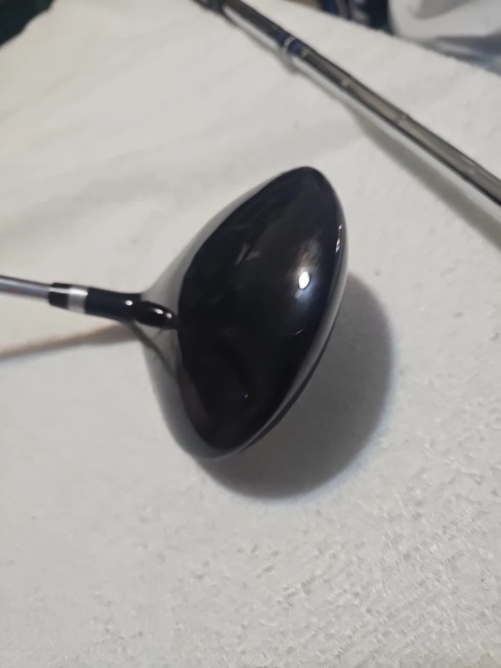 NICE STRATA FAIRWAY 3 WOOD 15.5 DEGREE LOFT REGULAR FLEX STEEL SHAFT BY CALLAWAY - Image 3 of 4