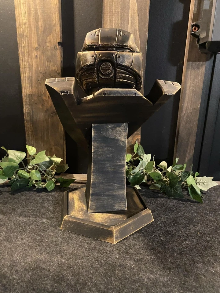 Estatua Master Chief 12 pulgadas Foto 3 de 4