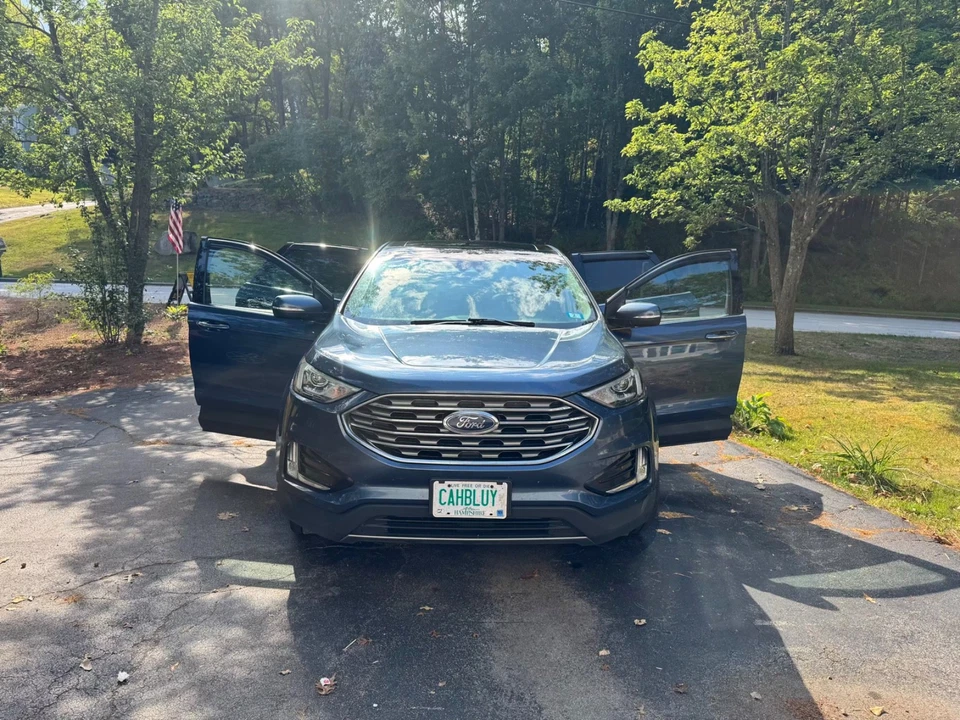 2019 Ford Edge TITANIUM - Image 4 of 4