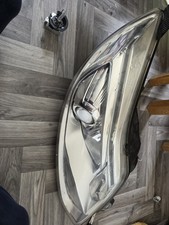 Ford Focus Mk3 11-14 Drivers Right Xenon Headlight - faulty indicator
