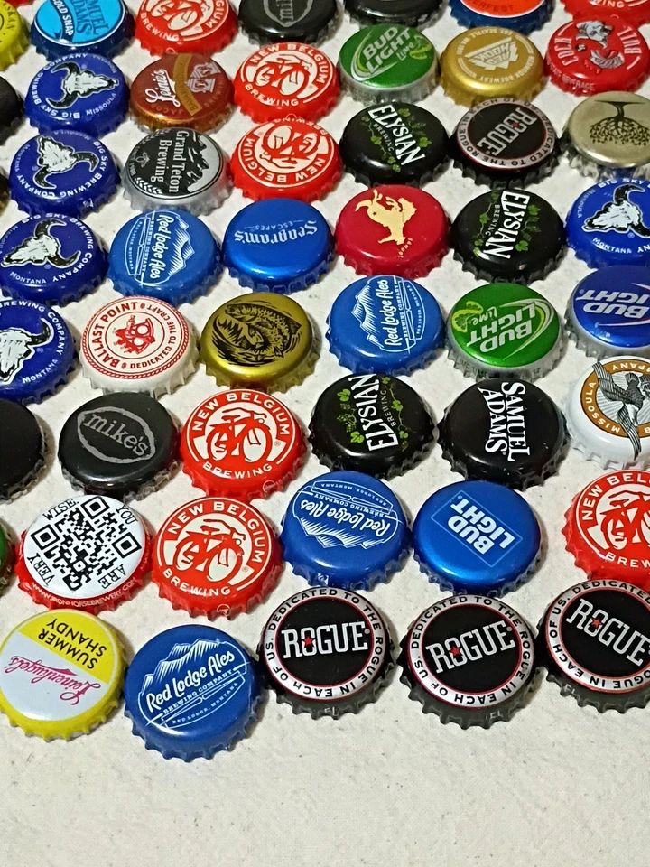 Lote de 200 tapas de botellas surtidas muchas cervecerías Montana. (Variaciones diferentes) Foto 3 de 4