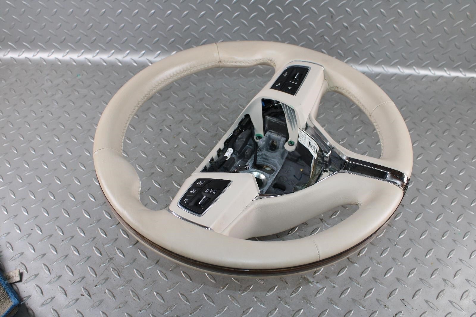 Maserati Ghibli 2014-2020 Steering wheel Tan