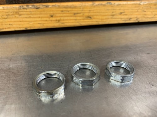 MG MGB • Original Windshield Wiper Arm Finisher Cones (x3) & Nuts. Used.KMG1229 - Picture 6 of 8