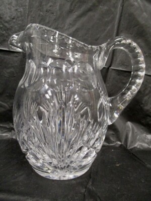 VINTAGE CLEAR CRYSTAL  -  BULBOUS TYPE  -  GORGEOUS DESIGN PITCHER 