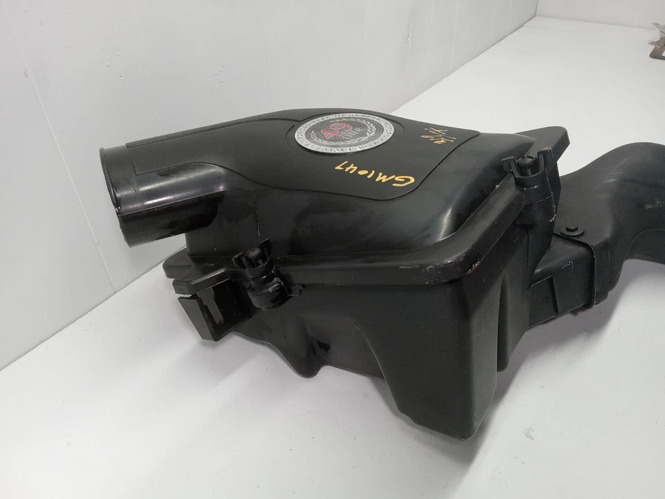 Cadillac Deville 1994-1995 4,9 L admisión de aire caja limpiador fabricante original 25099804 Foto 4 de 4