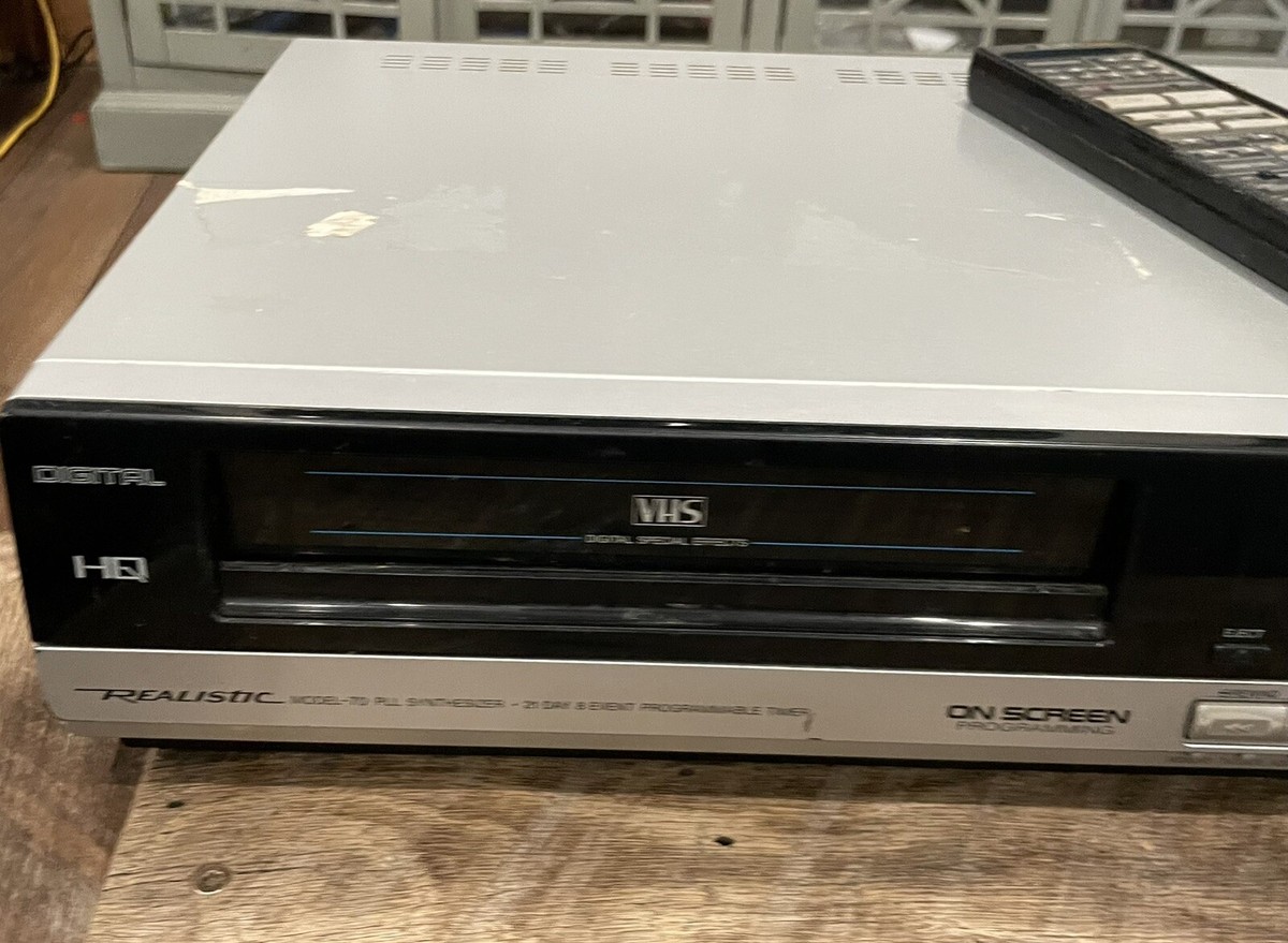 VINTAGE Realistic VHS VCR Model 70 w/ Remote Tested & Works
