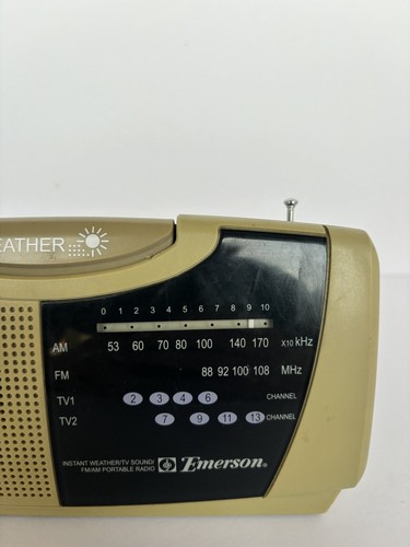 Emerson Radio AM/FM RP6247 - Foto 2 di 10