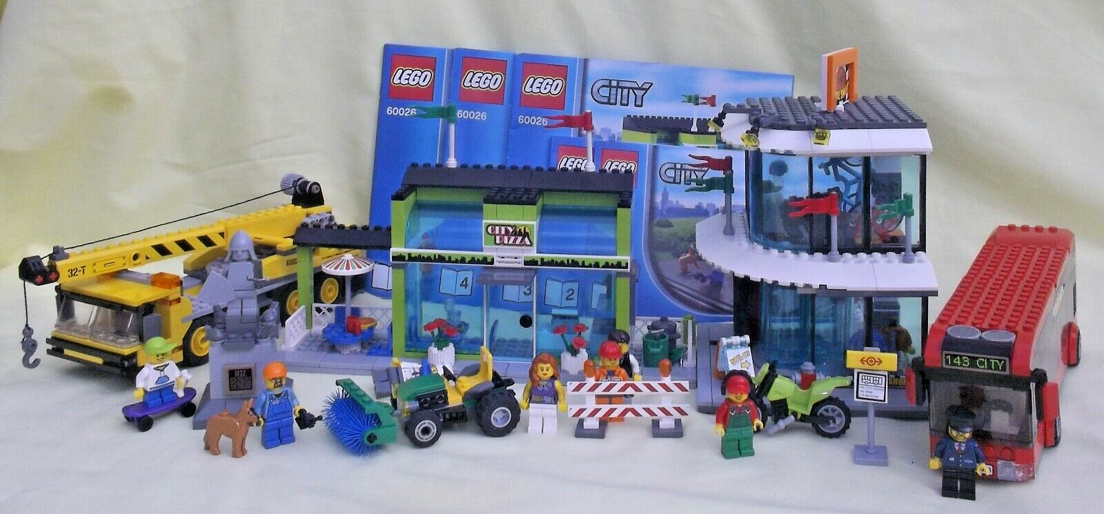 LEGO CITY TOWN SQUARE 60026