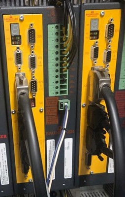 BAUMULLER BUM60-08/16-54-B-001 BUM60-VC-0A-0001 3-Ph SERVO DRIVE 