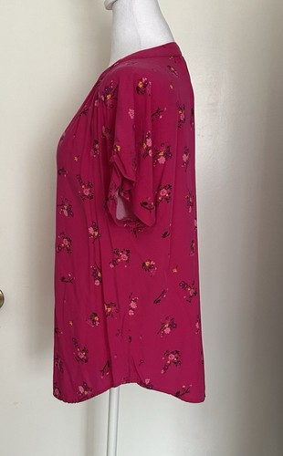 Gap Women’s Top Size Medium Pink Floral V-Neck Blouse Short Sleeve - Picture 8 of 11