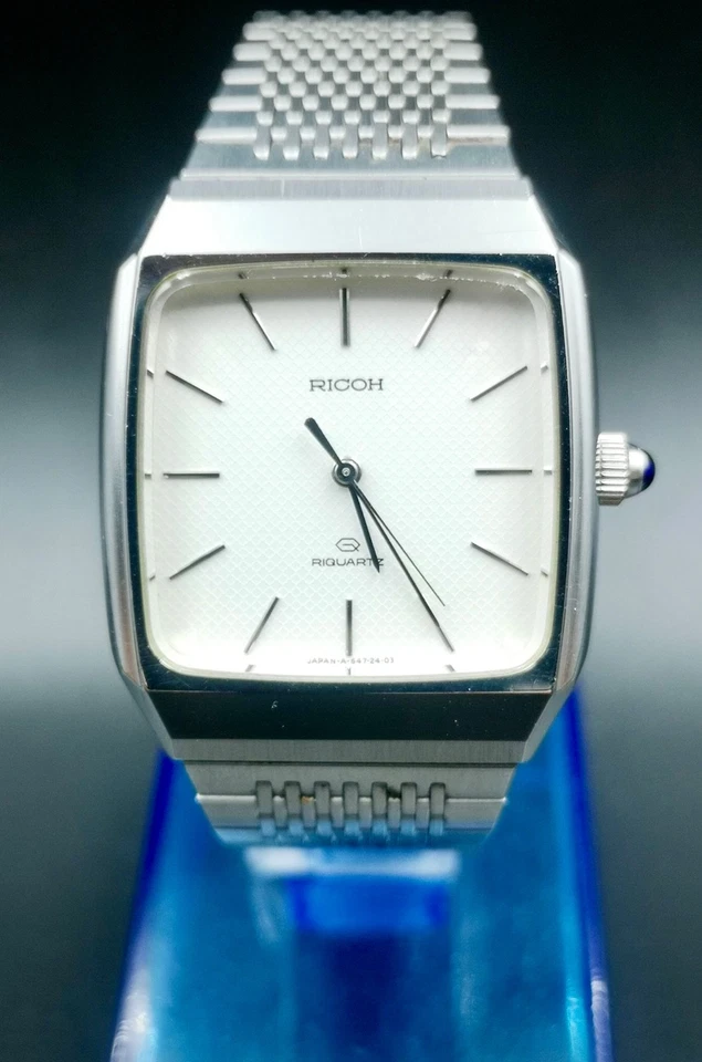Vintage and Rare RICOH RIQUARTZ Unisex quartz watch. - Image 2 of 4