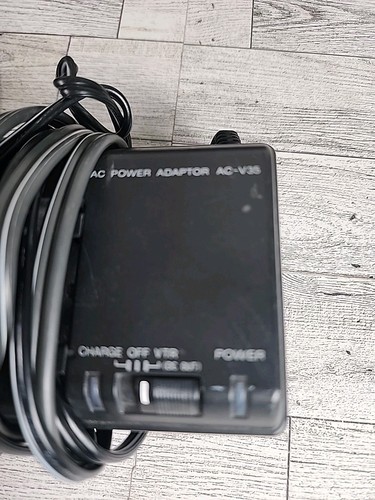 Vintage Sony CCD-TR91 8mm Video8 Camcorder Camera Handycam *For parts/repair* - Picture 4 of 13