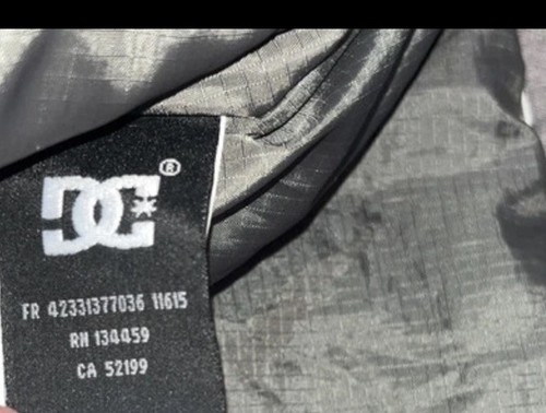 DC Snowboarding Jacket 10,000 Series Insulated Gray Green Stripes Boys Size XL - Picture 5 of 10
