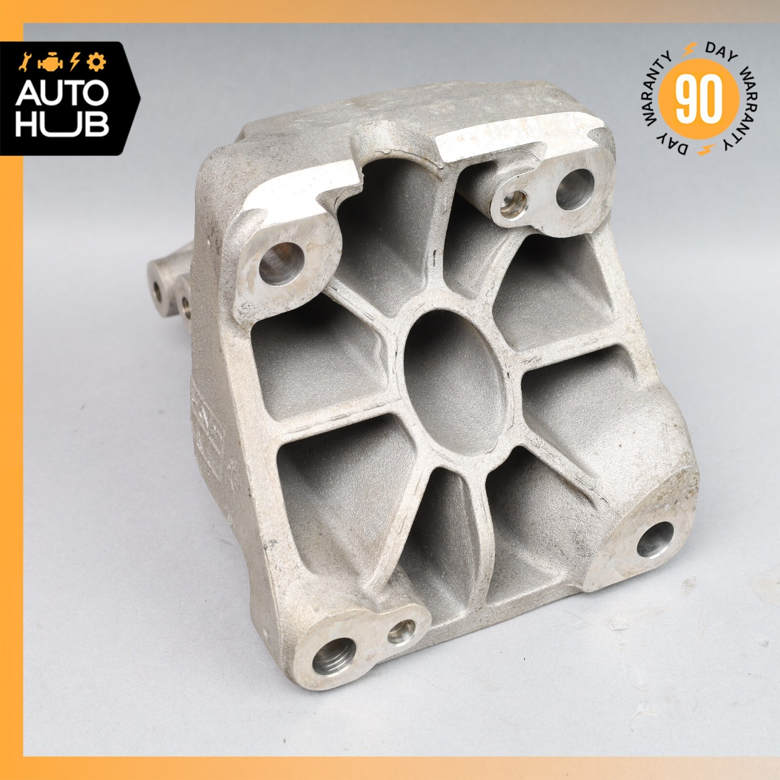 Maserati Quattroporte M156 GTS 3.8L Engine Motor Bracket Mount Right Side OEM