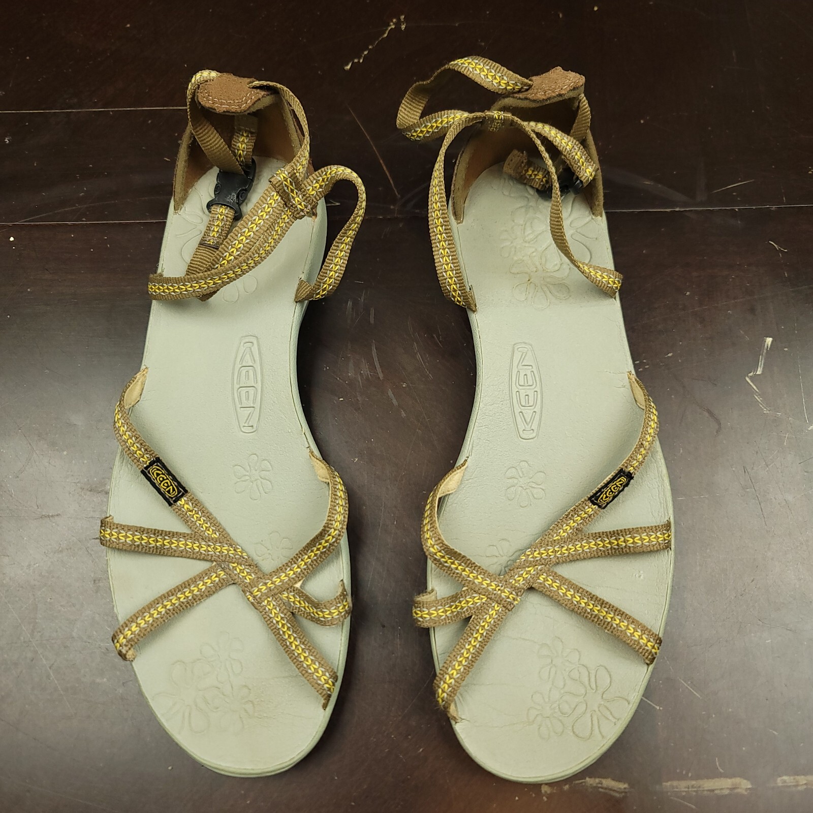 Keen donna taglia 11 sandalo La Paz cinturino alla caviglia marrone giallo scarpa sportiva 5139 COLI