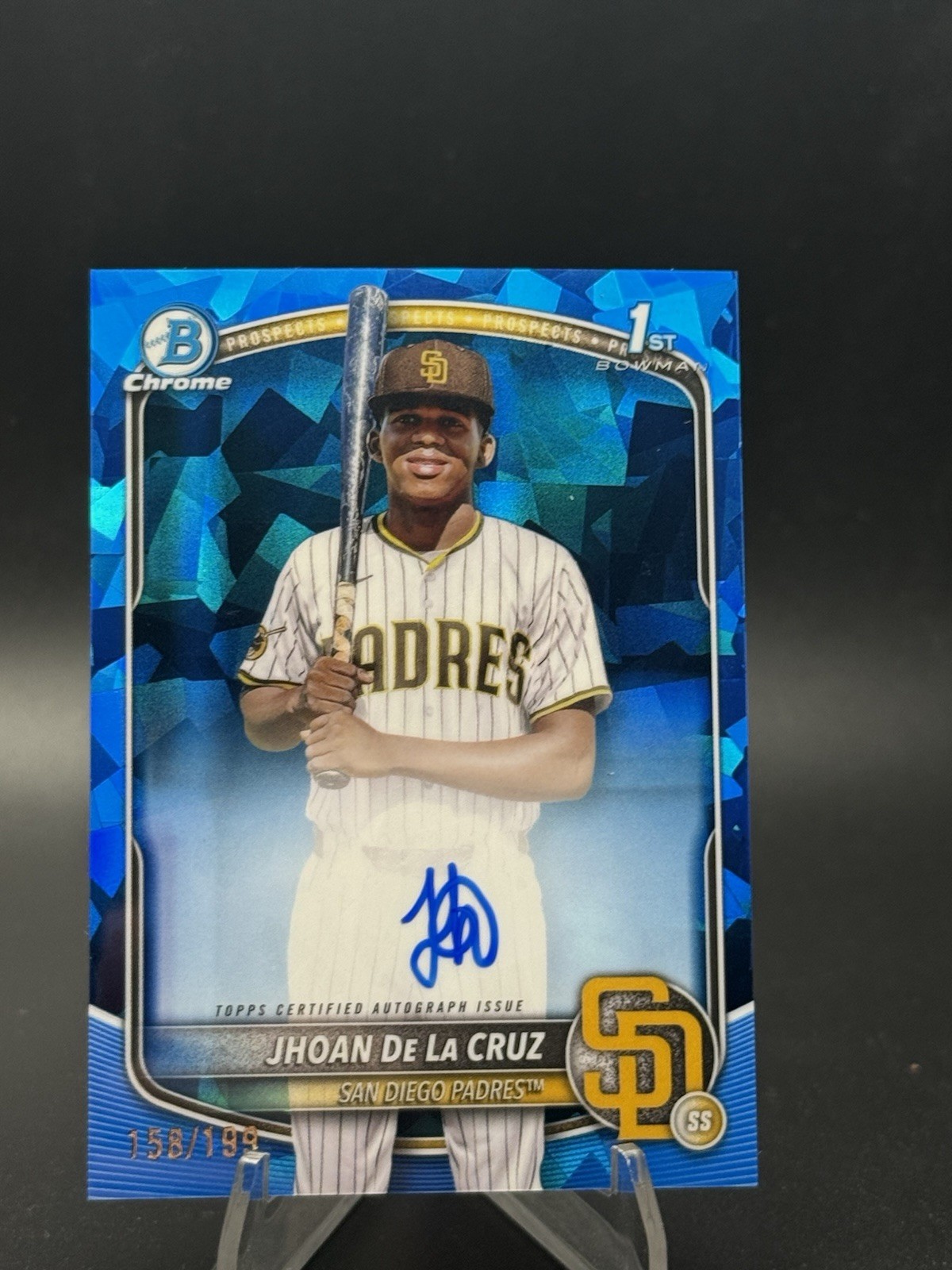 JHOAN DE LA CRUZ 2025 BOWMAN CHROME 1ST SAPPHIRE AUTOGRAPH AUTO /199