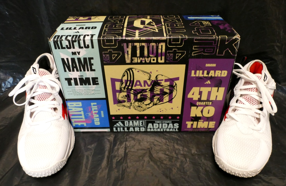 Adidas Dame 8 Men's Basketball Shoes size 10.5 GY0384 white white
