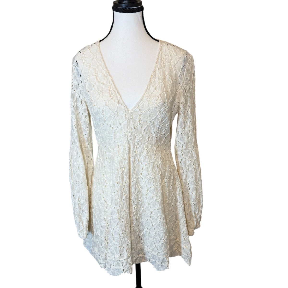 Free People White Eyelet Lace Long Sleeve Dress Free People White Eyelet Lace Long Sleeve Dress