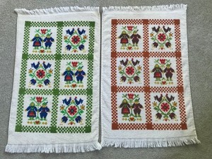 SET OF 2 VINTAGE HAND KITCHEN DISH TOWELS TERRY CLOTH  DANISH DUTCH PATTERN