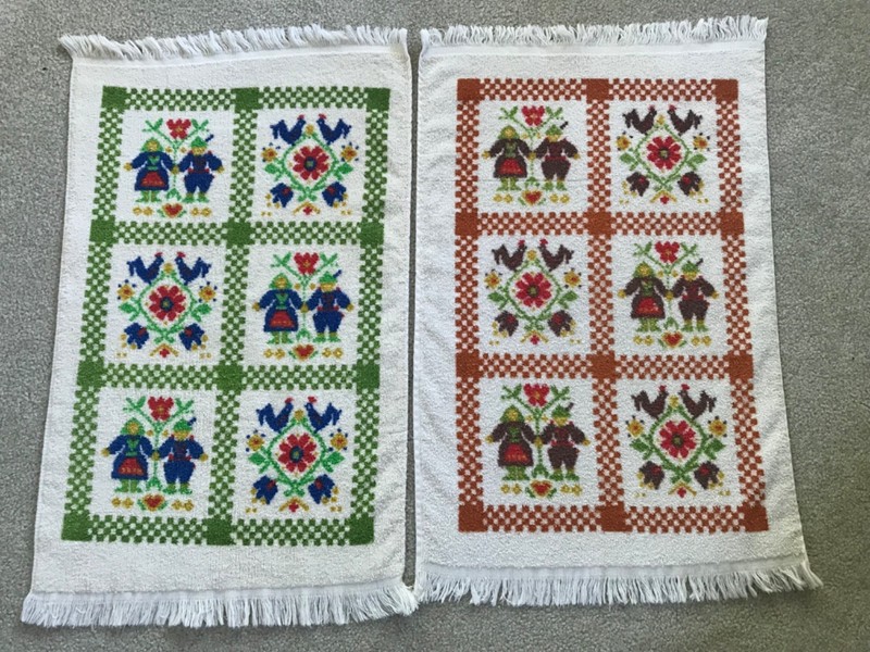 SET OF 2 VINTAGE HAND KITCHEN DISH TOWELS TERRY CLOTH  DANISH DUTCH PATTERN