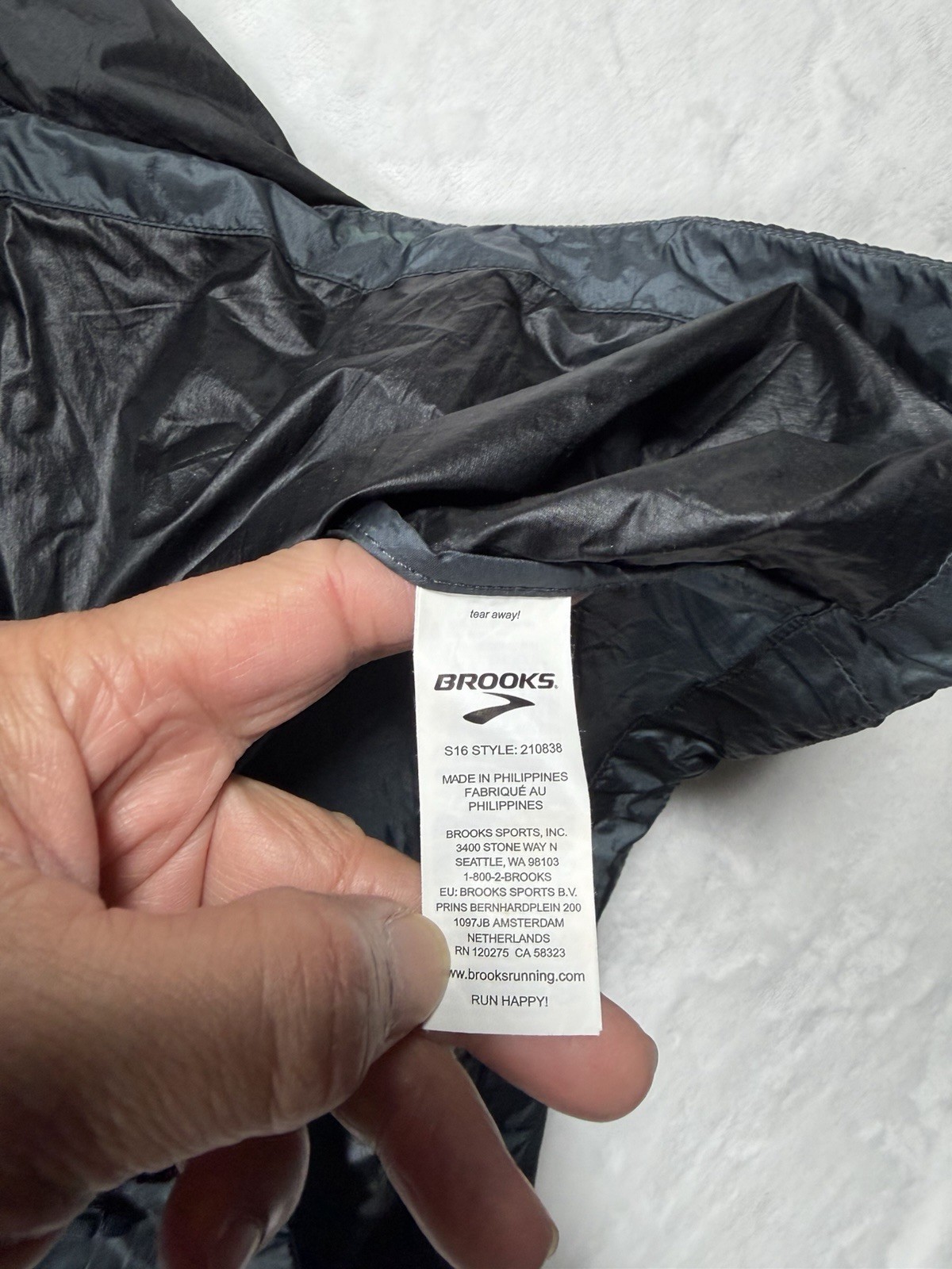 Brooks Lightweight Packable Running Wind Rain Jac… - image 6