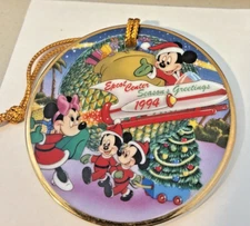 Disney Epcot Center Seasons Greetings 1994 Christmas Collection Ornament 