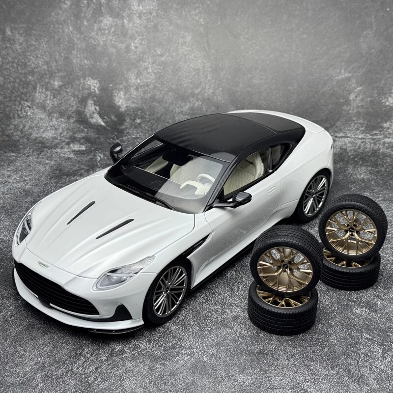 Xiaoguang 1/18 Aston Martin DB12 Diecast Car Model Toys