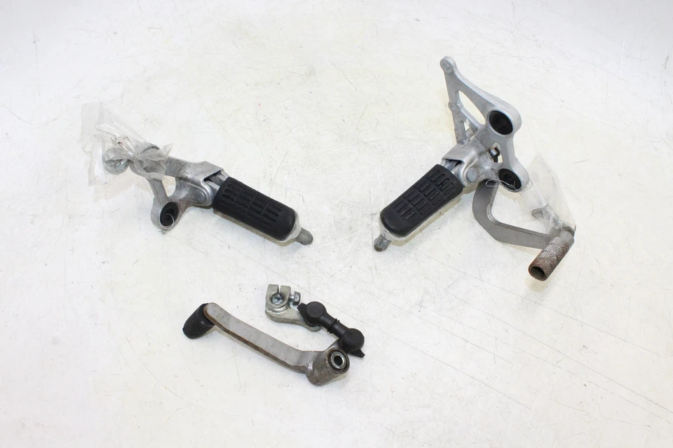 Juego trasero derecho izquierdo Honda Cbr1000f 1990 estriberas conductor Foto 2 de 4