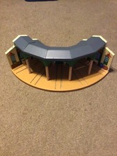 2012 Thomas  Friends Tidmouth Sheds Wooden Railway Roundhouse Gullane Mattel
