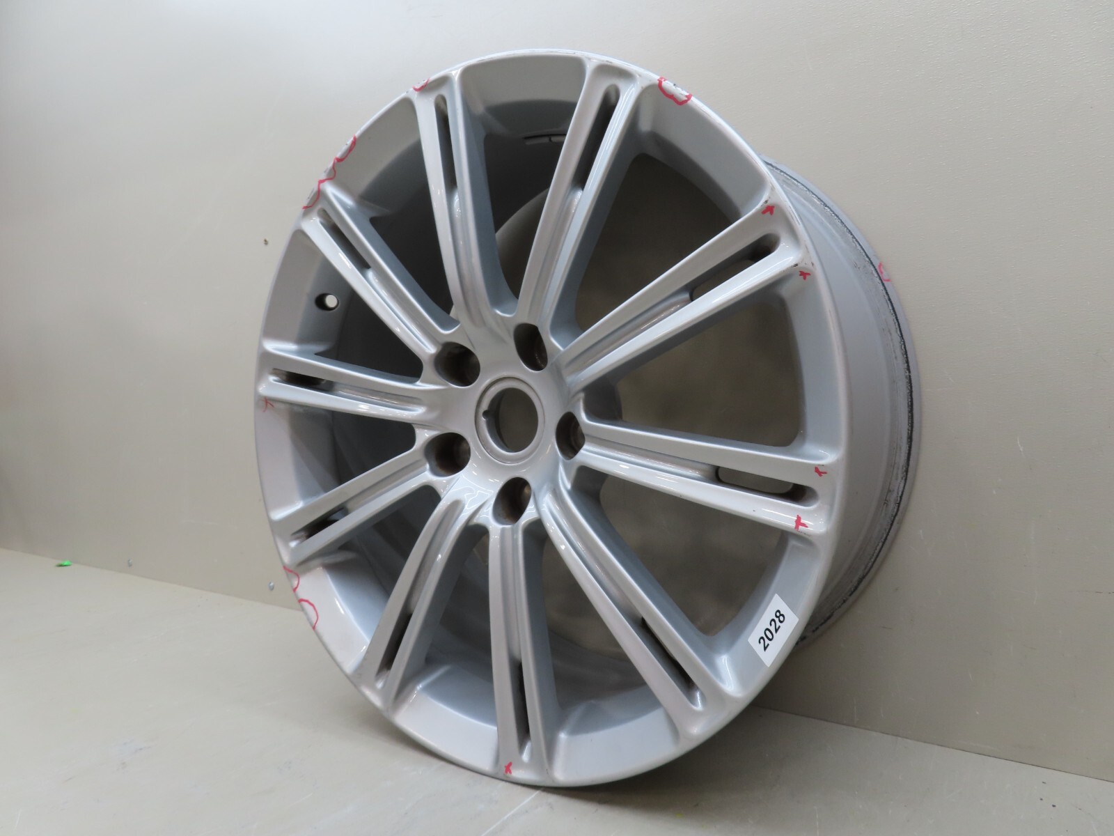 2010-2013 ASTON MARTIN RAPIDE FRONT 10 SPOKE WHEEL 20X8.5 20" OEM AD43-1007-HA
