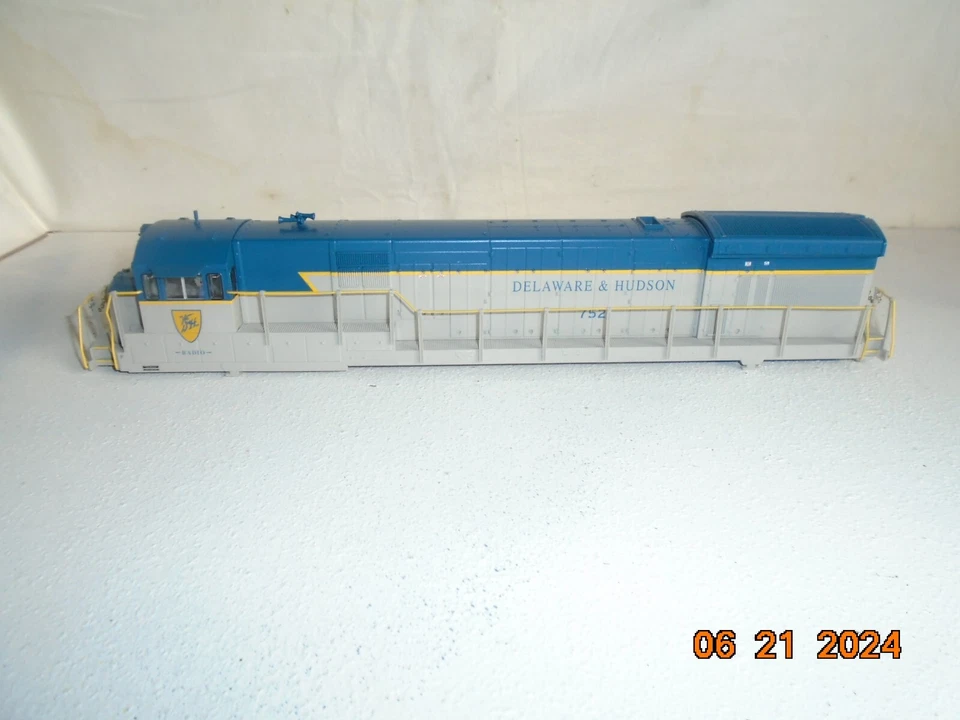 LIONEL PART 6408188002 AMERICAN FLYER U33C SHELL LEGACY D&H #752 FITS 6-48188 - Image 2 of 4
