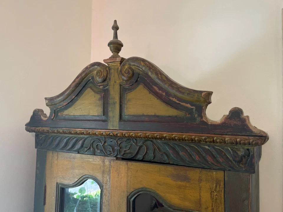 ANGLO INDIAN Almirah Cabinet. Antique Hand-Carved cupboard with glass doors - Image 2 of 4