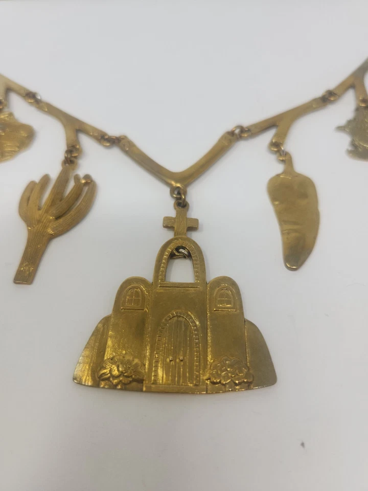 Collar Jeep Collins Latón Dije Santa Fe Southwestern Cactus Mission Foto 2 de 4