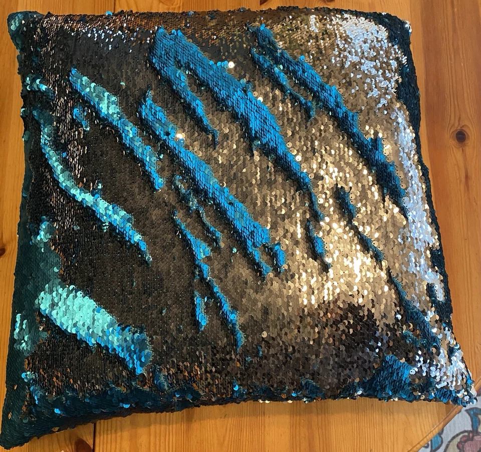 Turquoise Blue and Silver Reversible Color Changing Sequin 17" Square Pillow - Image 4 of 4