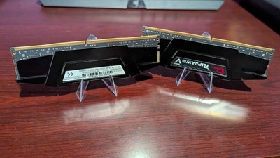 G.Skill Ripjaws V 2 x 16GB DDR4-3200 PC4-25600 CL16 Dual Channel Desktop Memory