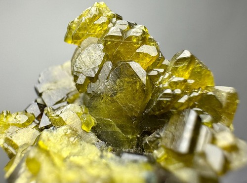 Full Terminated Vesuvianite Crystals Bunch Combined With Garnet Crystals, 17CT - Picture 9 of 9